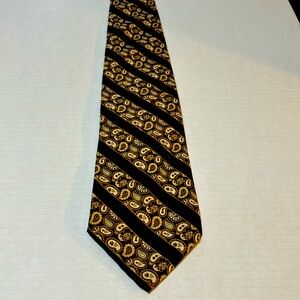 Bill Blass Silk Tie Black Tan Grey Cream Paisley Pattern